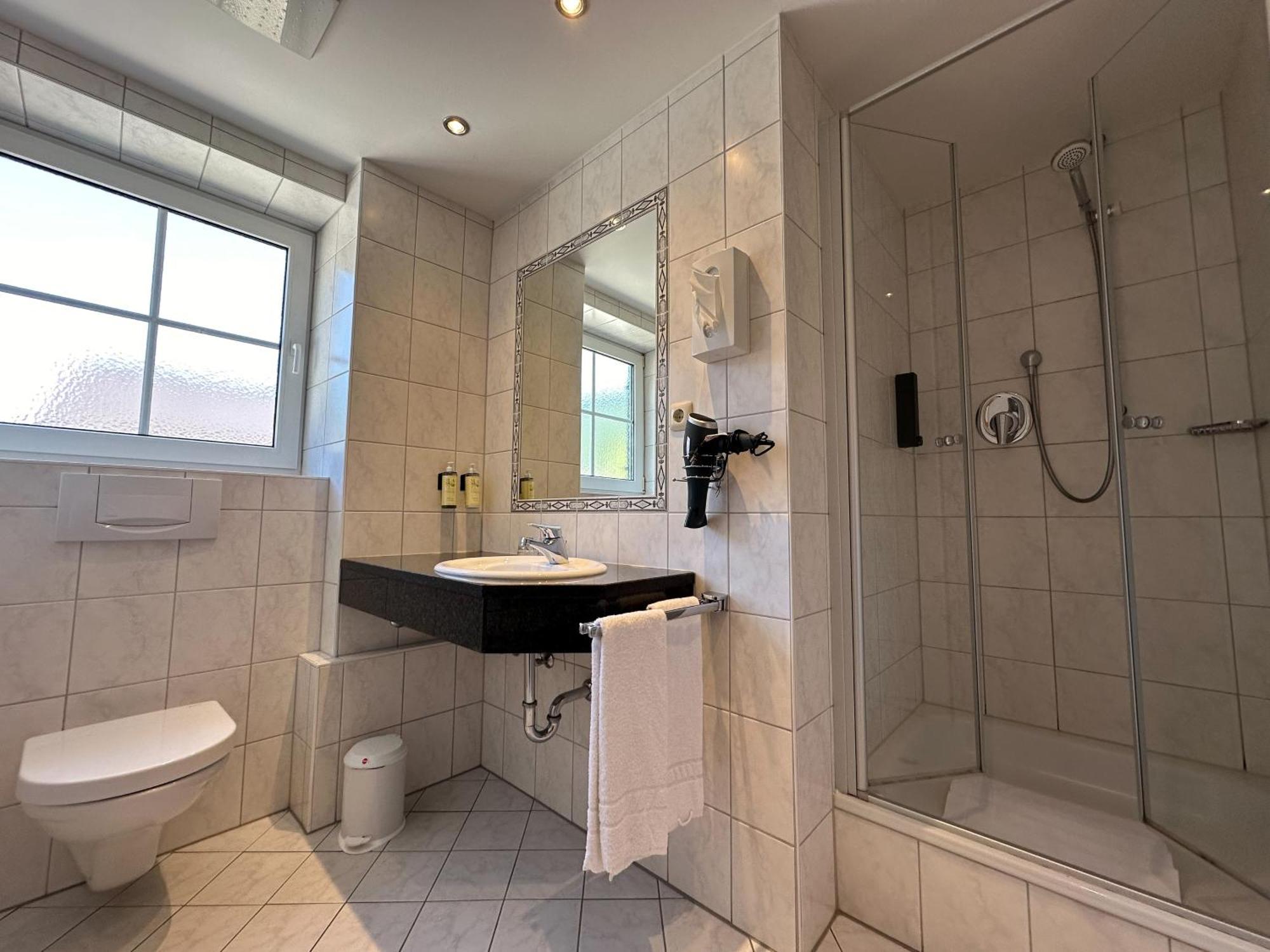 Hotel Gasthof Alter Wirt Farchant Kültér fotó